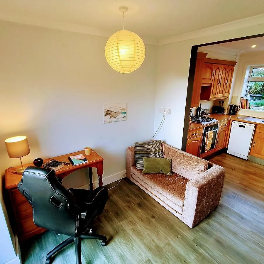 Private Entire House - 3 Bedrooms Garden Parking Brighton 0*,
