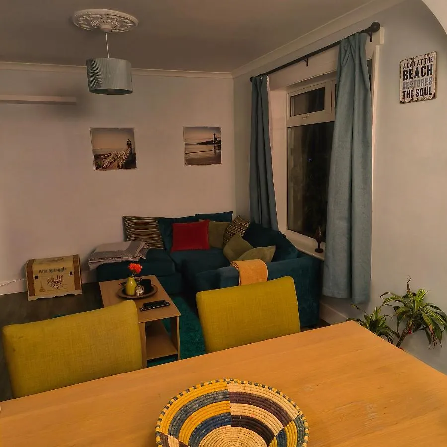 Holiday home Private Entire House - 3 Bedrooms Garden Parking Brighton