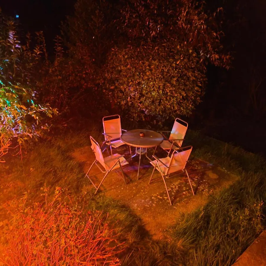 Private Entire House - 3 Bedrooms Garden Parking Brighton 0*,  United Kingdom