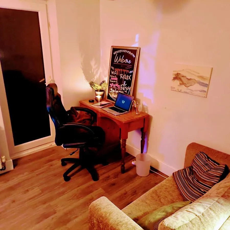 Holiday home Private Entire House - 3 Bedrooms Garden Parking Brighton United Kingdom