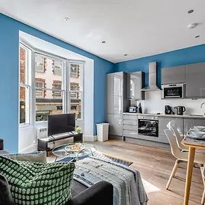 Apartment Lanes By Airhost, Hove